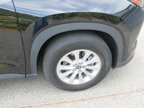 Used 2024 Toyota Grand Highlander AWD Hybrid image 22