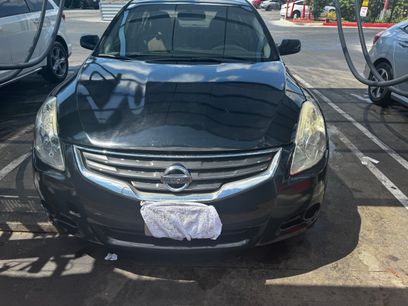Used 2012 Nissan Altima 2.5 S w/ 20th Anniversary Pkg