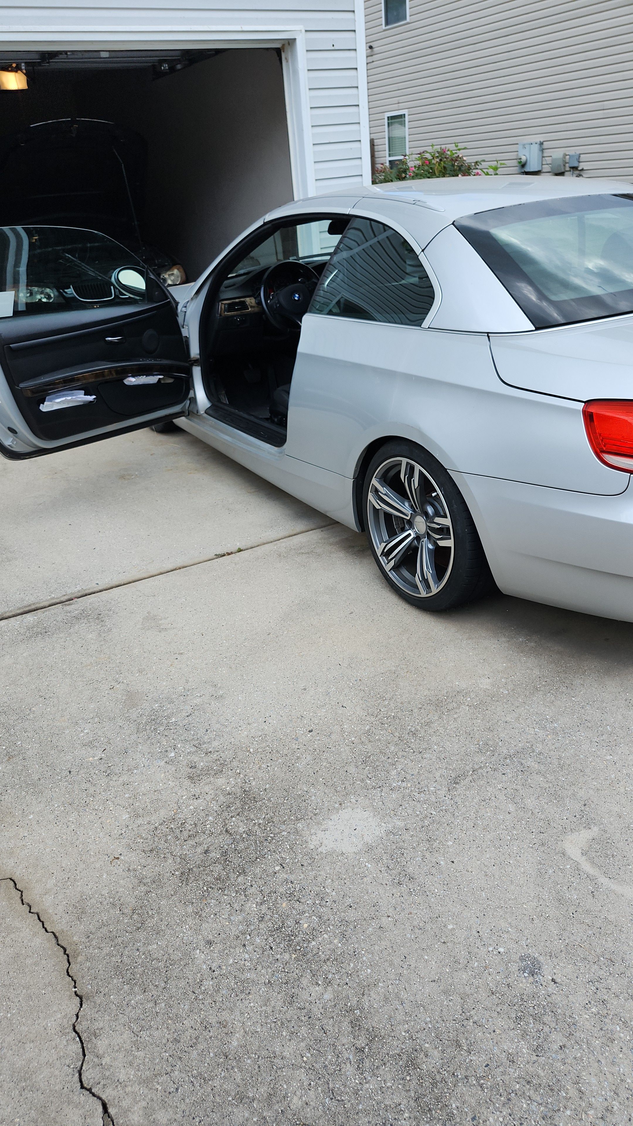 Used 2008 BMW 335i Convertible RWD image 6