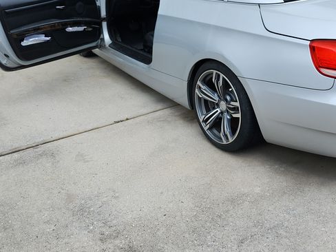 Used 2008 BMW 335i Convertible image 6