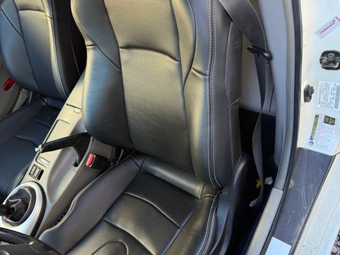 Used 2006 Nissan 350Z Touring w/ (N93) Cargo Convenience Pkg image 11