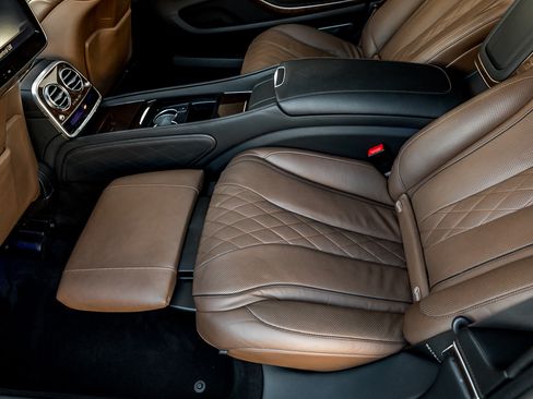 Used 2016 Mercedes-Benz Maybach S 600 image 15