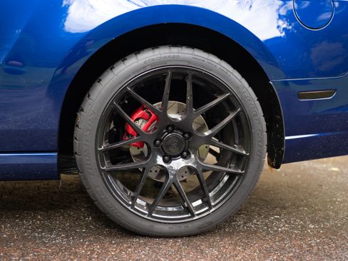 Used 2014 Ford Mustang GT Premium image 5