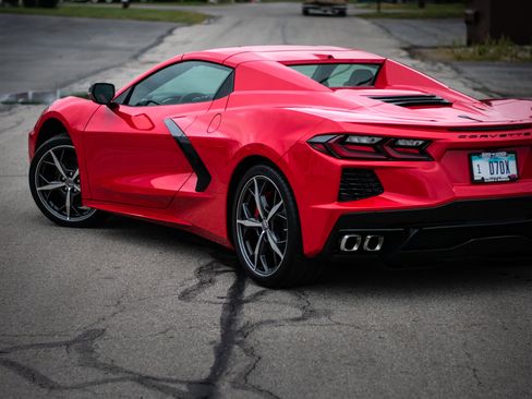 Used 2021 Chevrolet Corvette Stingray Premium Conv w/ Battery Protection Package image 21