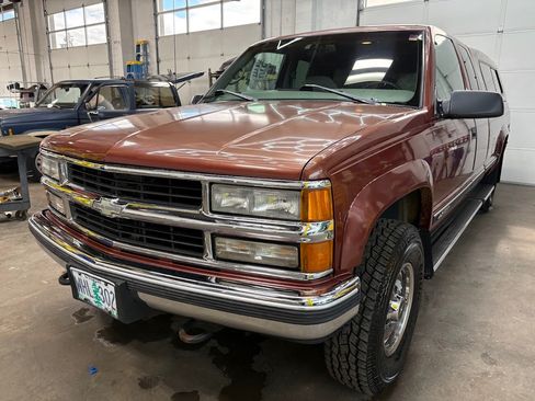 Used 1998 Chevrolet Silverado 2500 4x4 Extended Cab w/ Preferred Equipment Group 2 image 16