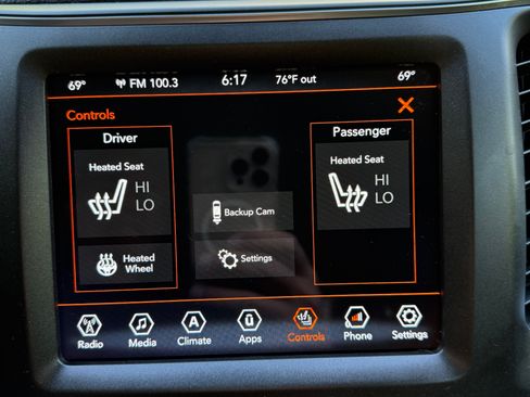 Used 2020 Jeep Cherokee Trailhawk w/ Cold Weather Group AWD/4WD image 21