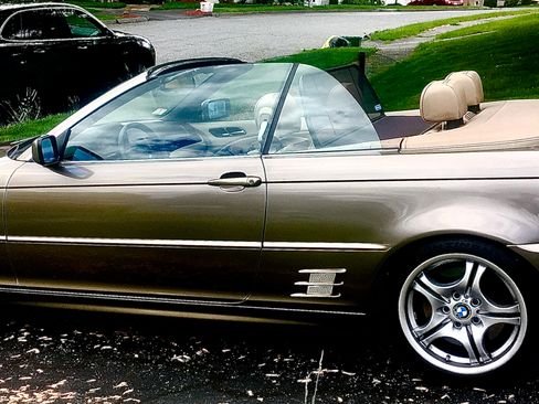 Used 2005 BMW 330Ci Convertible image 6