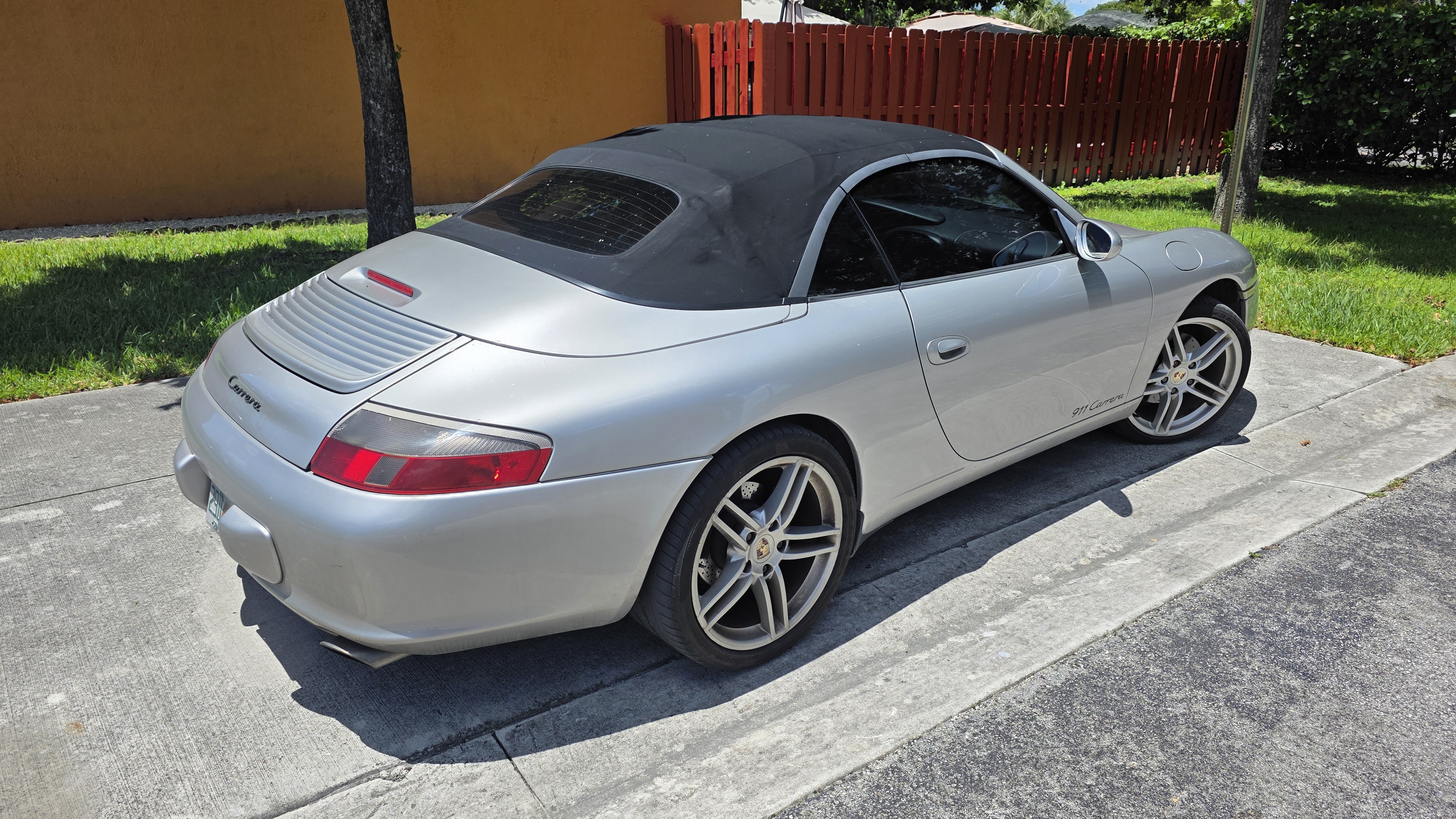 Used 2003 Porsche 911 Carrera 4 AWD/4WD image 5