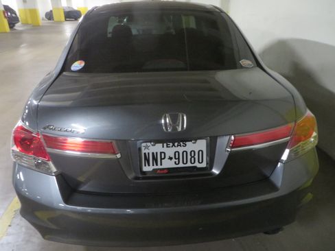 Used 2012 Honda Accord LX image 2