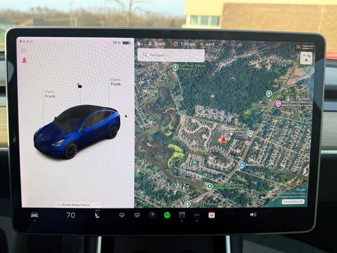 Used 2021 Tesla Model Y Long Range image 20