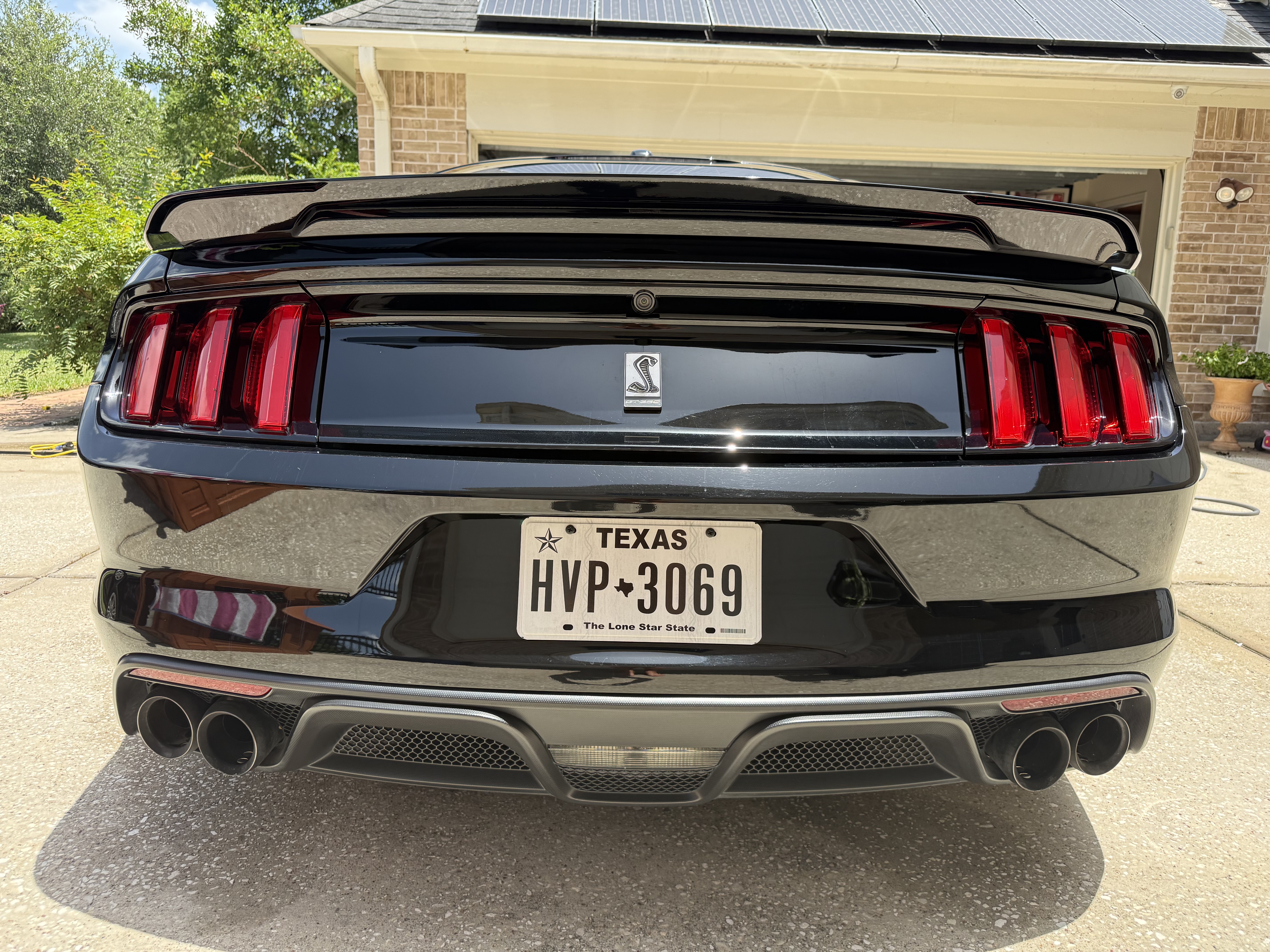 Used 2017 Ford Mustang Shelby GT350 RWD image 4