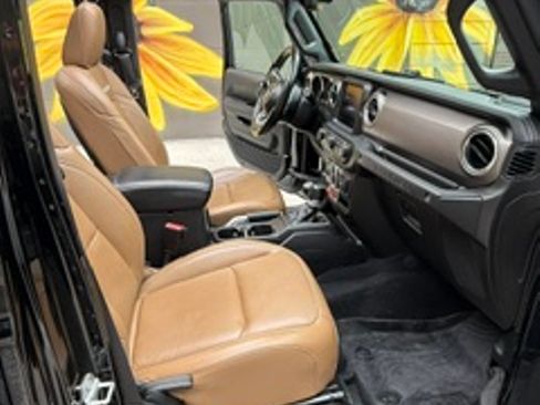 Used 2021 Jeep Wrangler Unlimited Rubicon AWD/4WD image 23