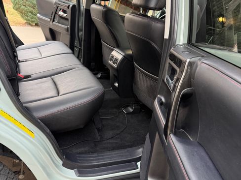 Used 2022 Toyota 4Runner TRD Off-Road Premium w/ Moonroof Package image 4