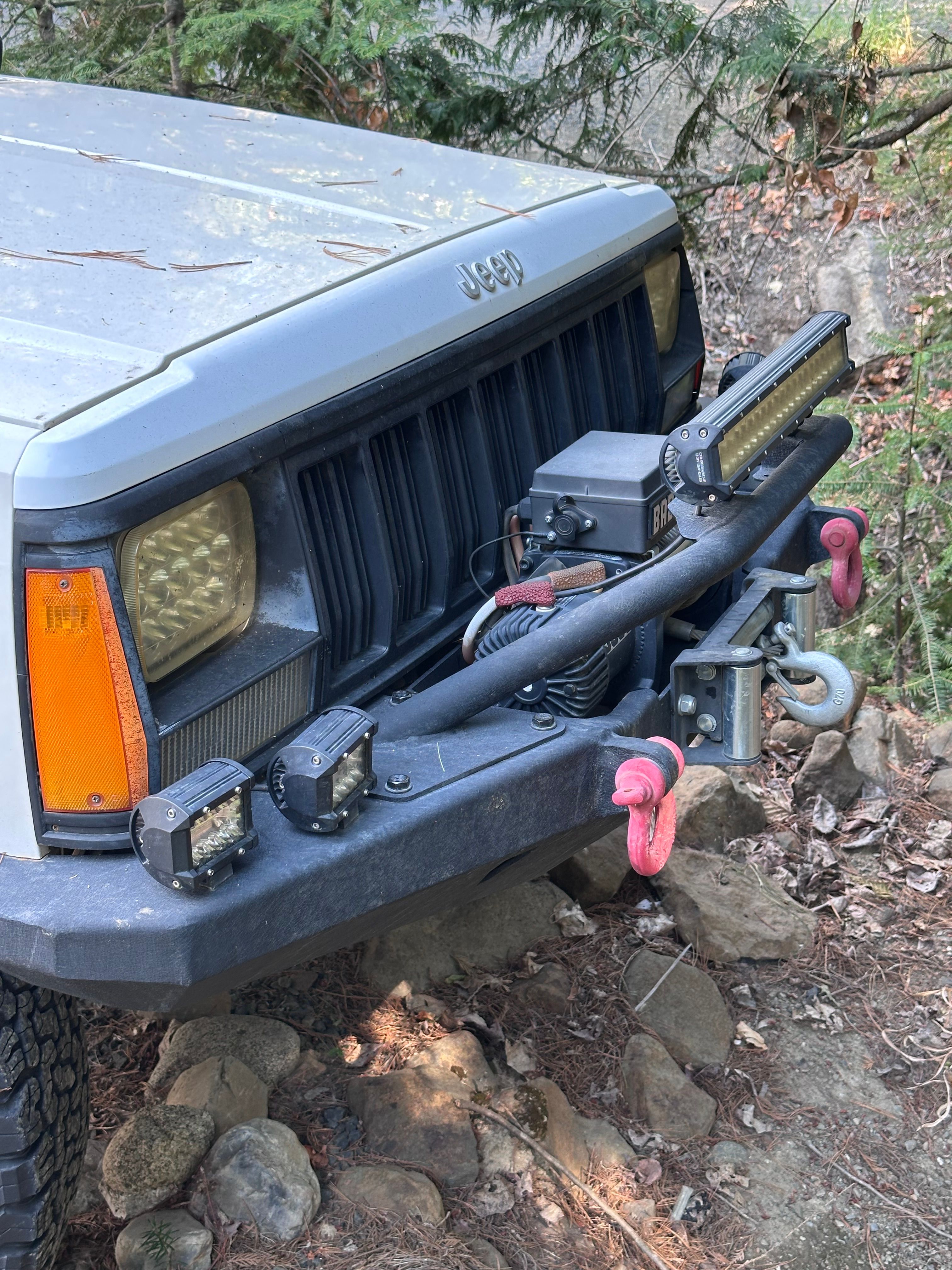 Used 1996 Jeep Cherokee 4WD 4-Door image 7