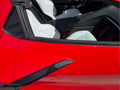 Used 2024 Chevrolet Corvette Stingray Convertible w/ 1LT image 11