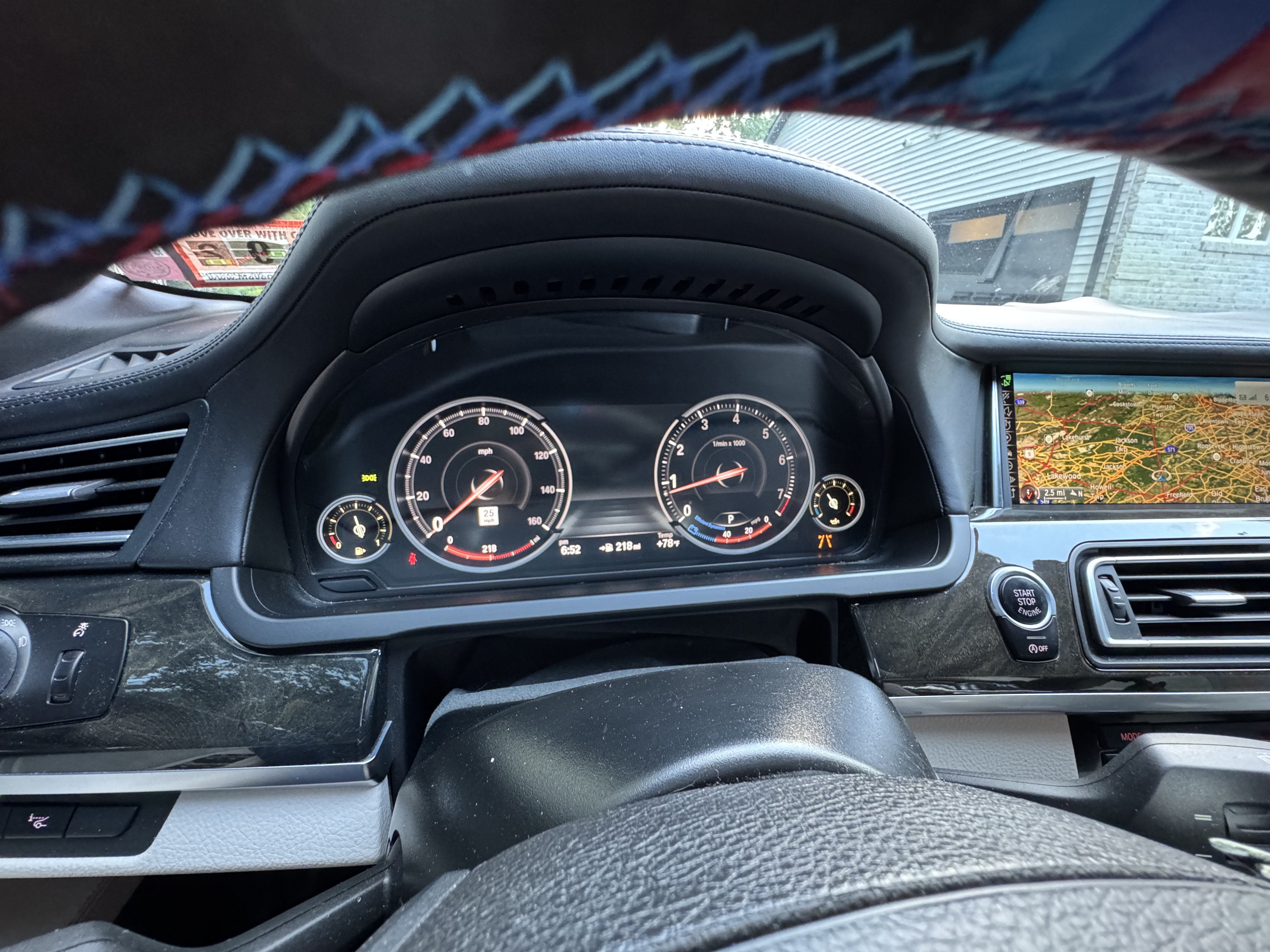 Used 2015 BMW 750i RWD image 26