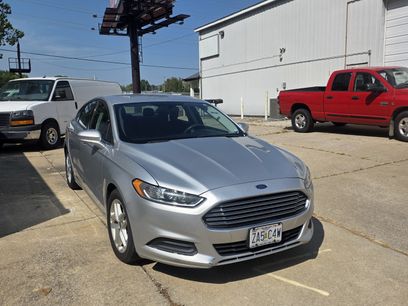 Used 2016 Ford Fusion SE