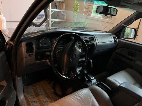 Used 1999 Toyota 4Runner SR5 image 8