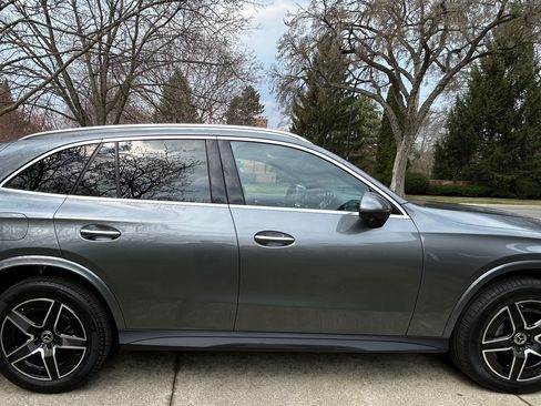 Used 2023 Mercedes-Benz GLC 300 4MATIC image 12