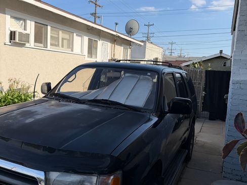 Used 1997 Toyota 4Runner SR5 w/ Pwr Pkg #2 RWD image 9