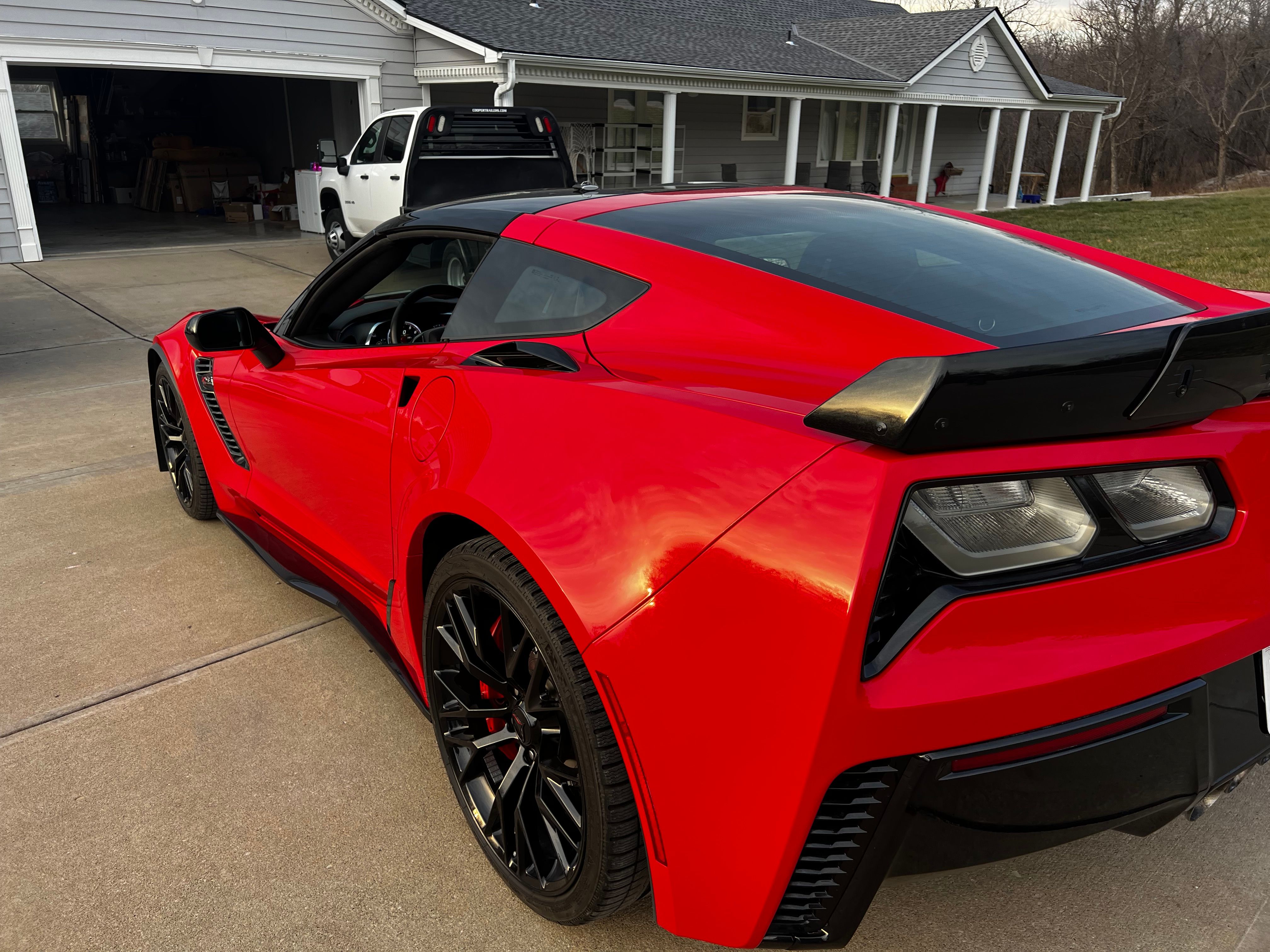Used 2017 Chevrolet Corvette Z06 RWD image 4