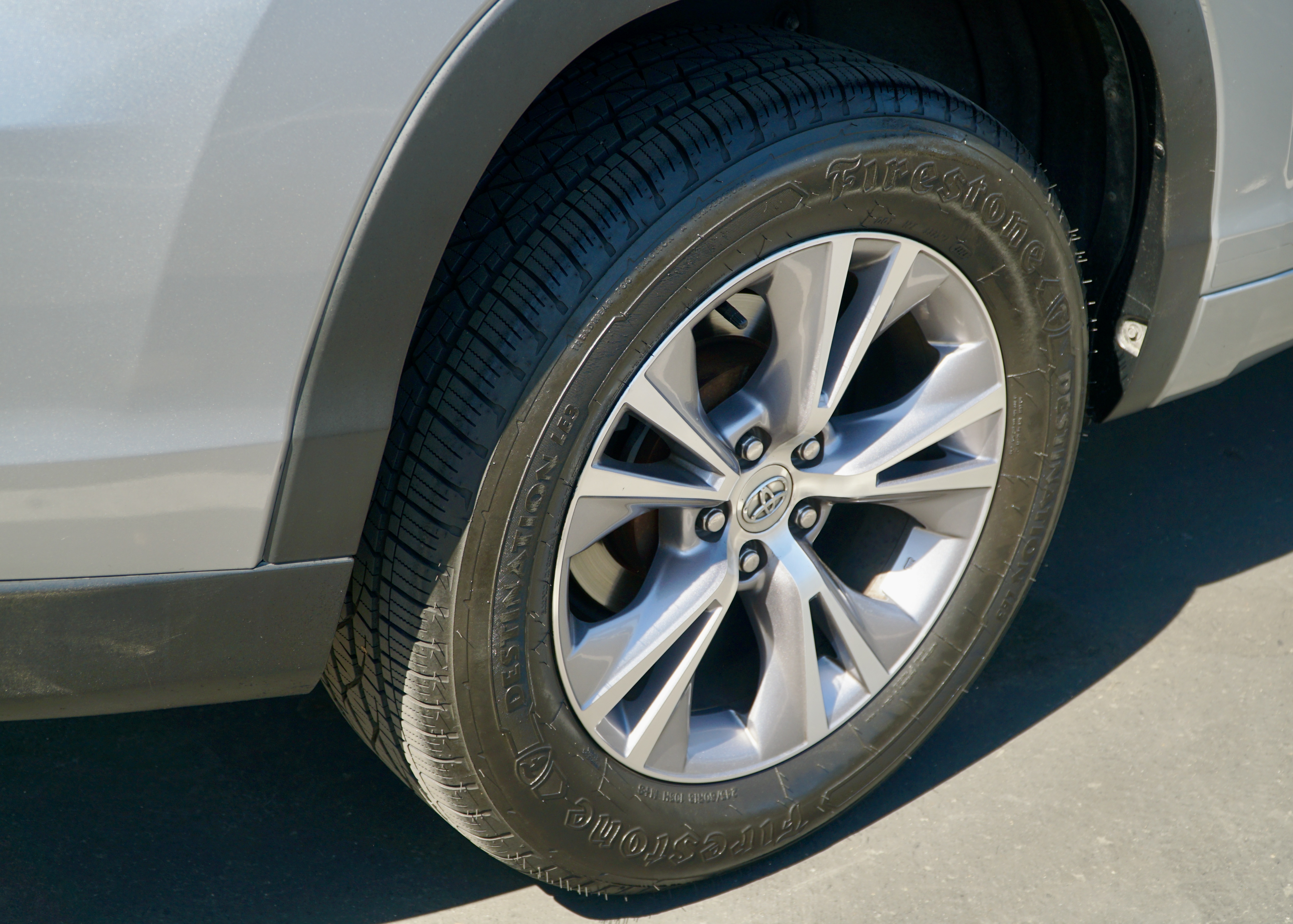 Used 2015 Toyota Highlander XLE FWD image 30