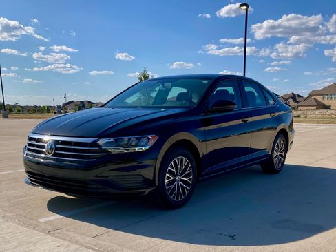 Used 2021 Volkswagen Jetta S w/ Driver Assistance Package image 1