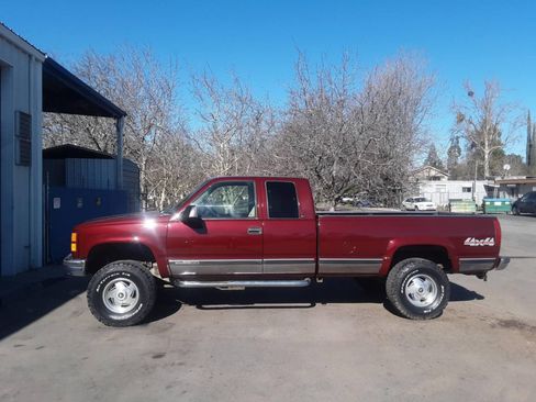 Used 1999 GMC Sierra 2500 4x4 Extended Cab HD w/ Powermax Pkg image 1