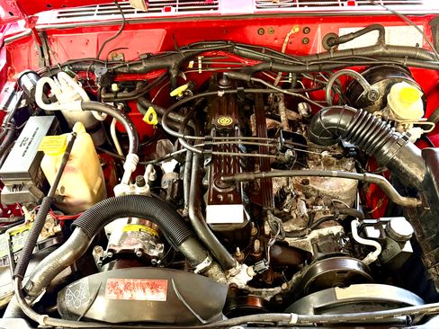 Used 2001 Jeep Cherokee Sport image 12