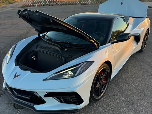 Used 2024 Chevrolet Corvette Stingray Convertible 2D image 13