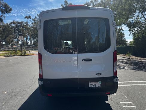 Used 2020 Ford Transit 250 Medium Roof RWD image 5