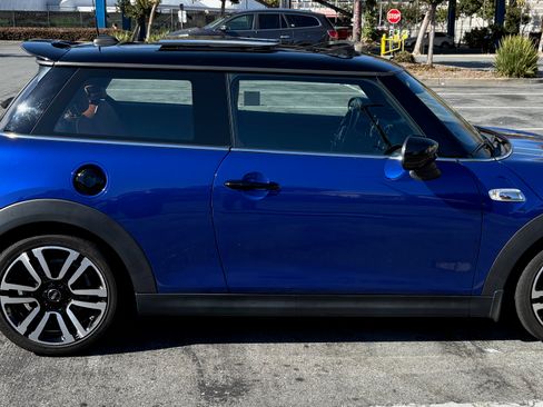 Used 2020 MINI Cooper S FWD image 1