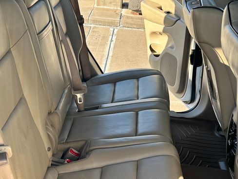 Used 2016 Jeep Grand Cherokee Overland image 24