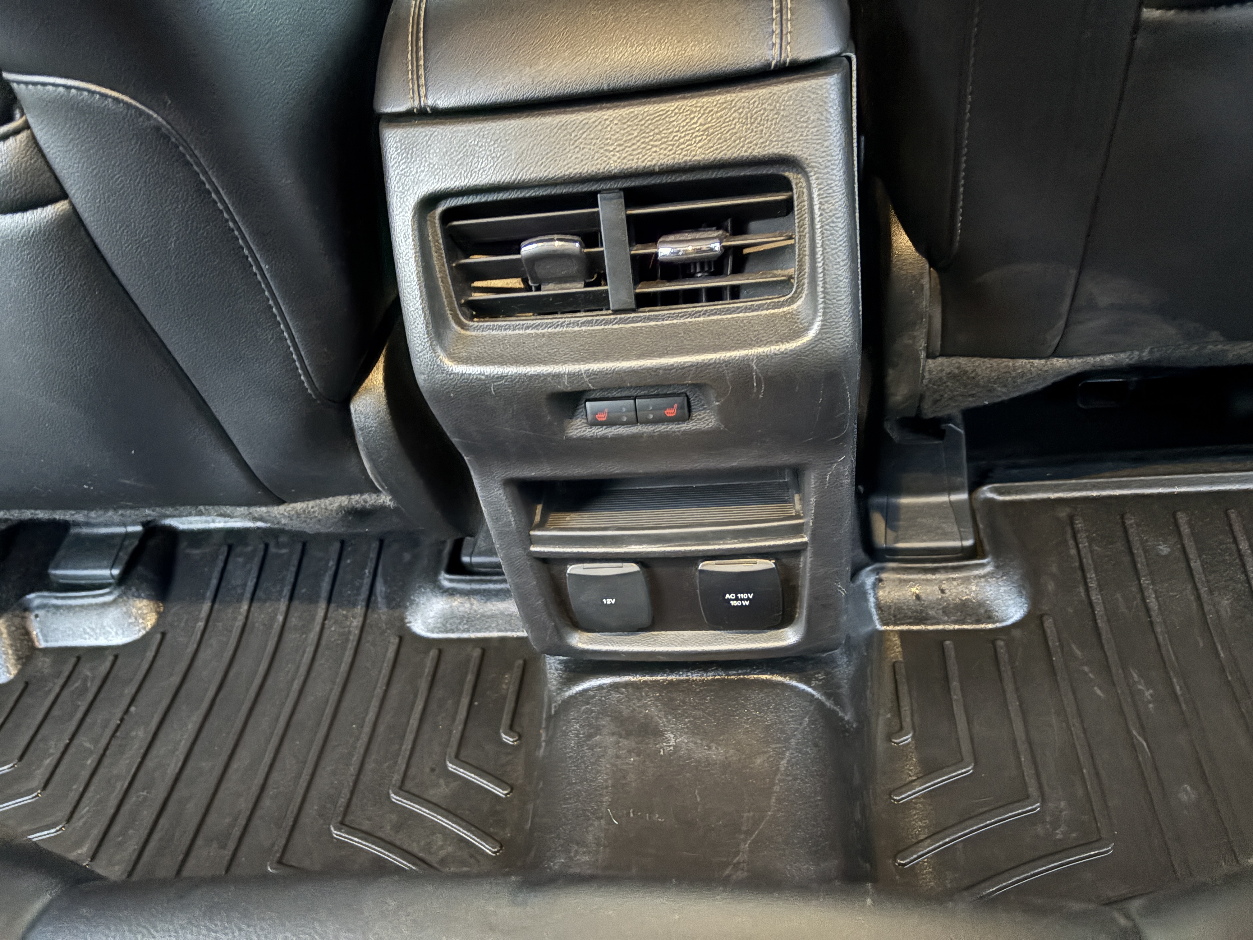 Used 2018 Ford Edge Sport w/ Equipment Group 401A AWD/4WD image 14