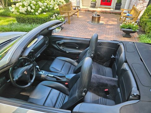 Used 2005 Porsche 911 Cabriolet image 16