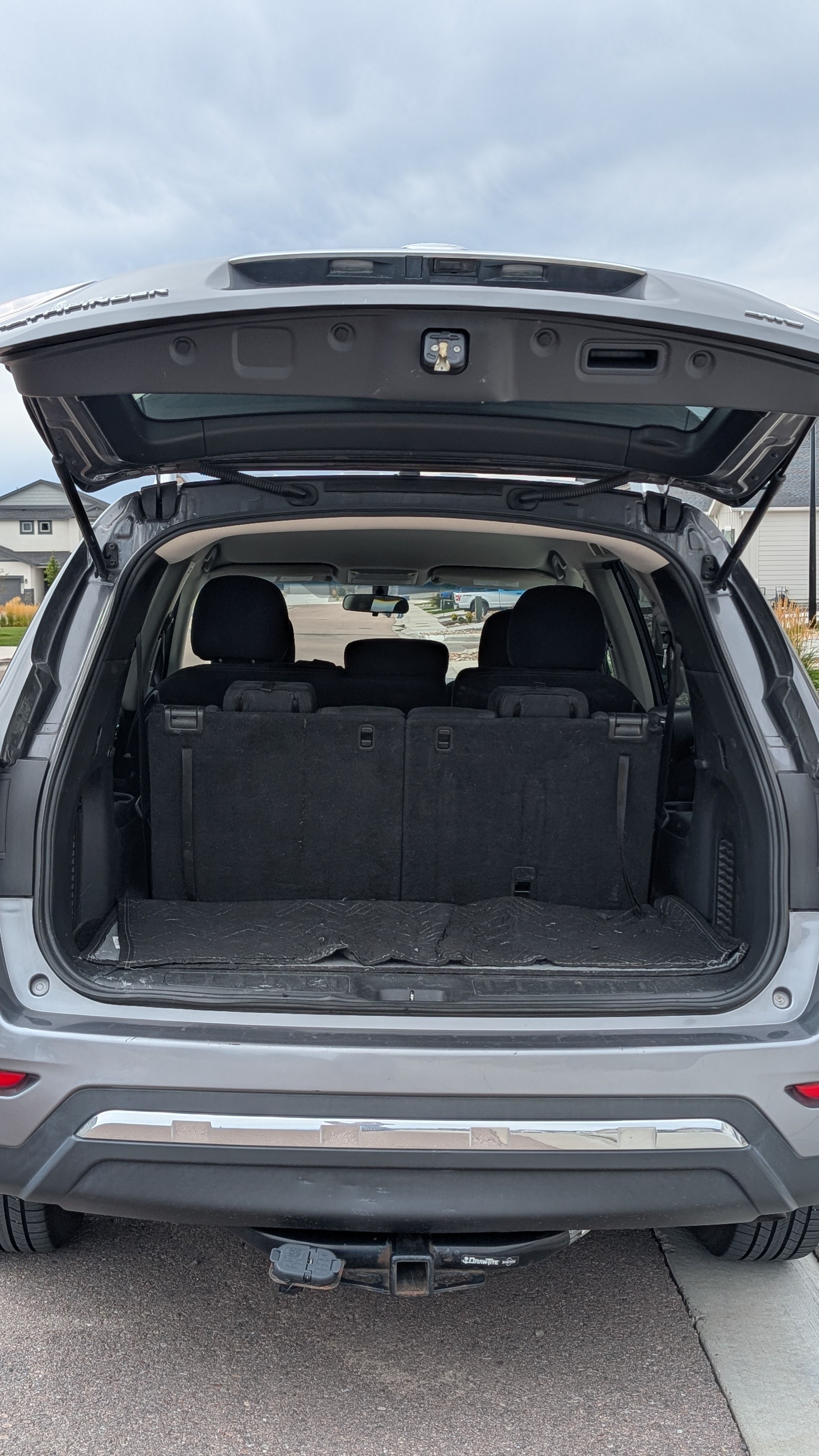 Used 2016 Nissan Pathfinder S AWD/4WD image 9