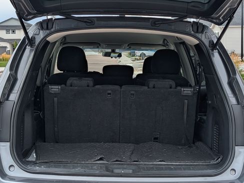 Used 2016 Nissan Pathfinder S AWD/4WD image 9