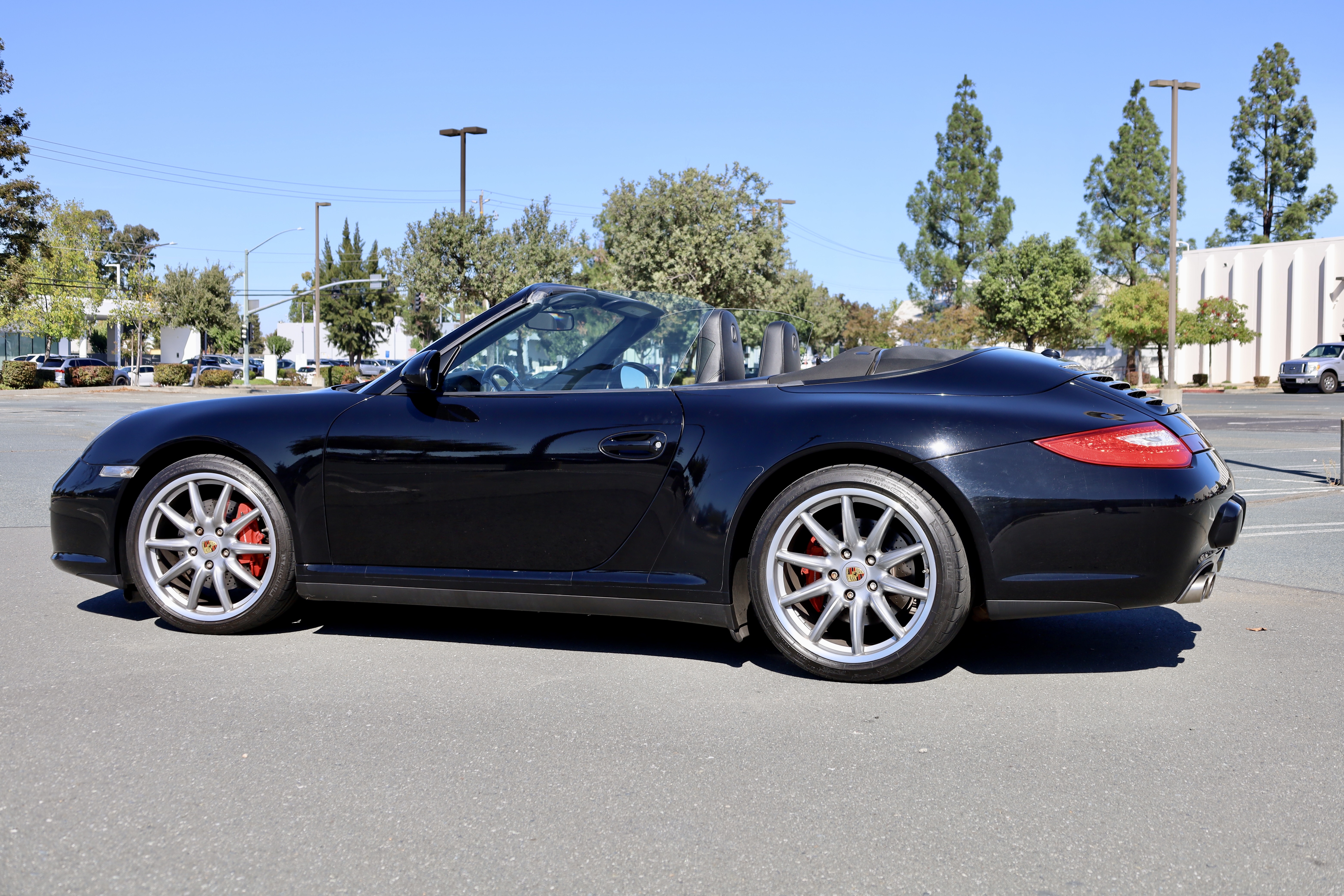 Used 2010 Porsche 911 Carrera 4S AWD/4WD image 1