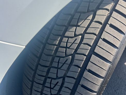 Used 2023 Genesis G70 3.3T w/ Sport Prestige Package image 13