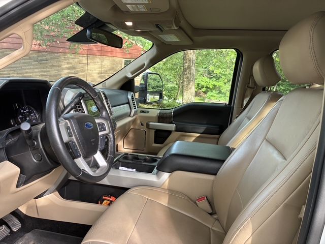 Used 2017 Ford F250 Lariat w/ Lariat Ultimate Package AWD/4WD image 8