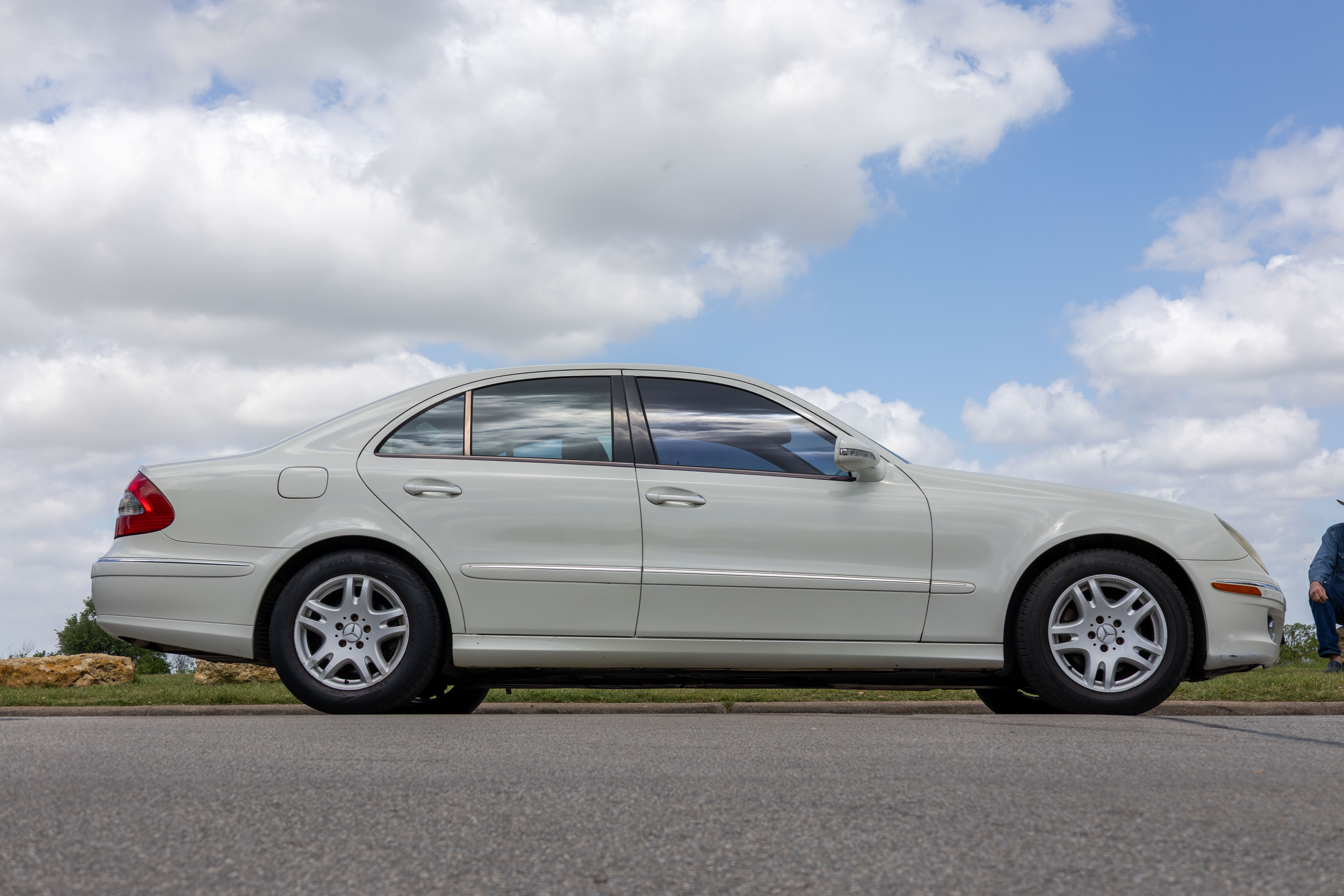 Used 2007 Mercedes-Benz E 320 BlueTEC Sedan image 10