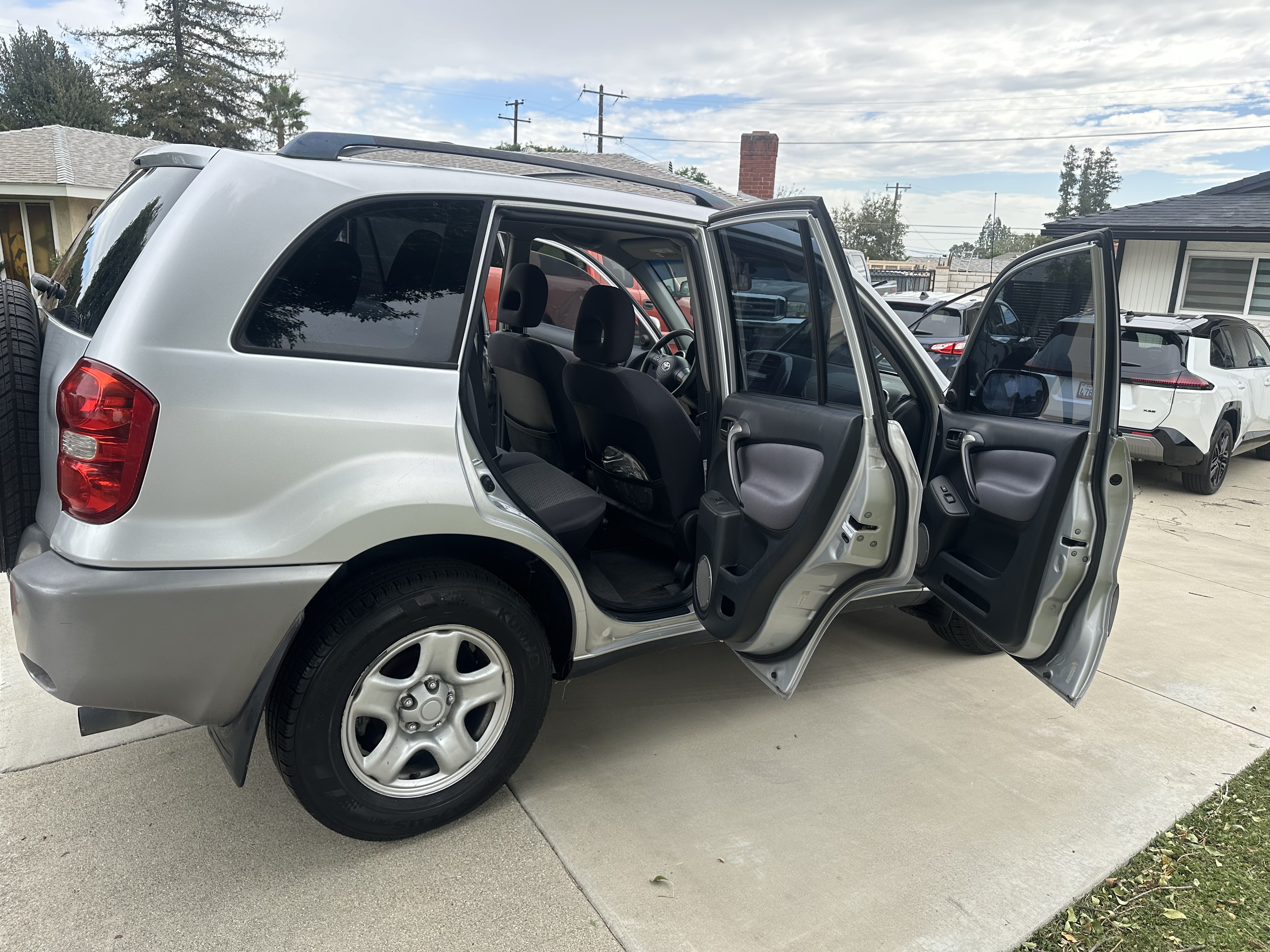 Used 2004 Toyota RAV4 2WD image 10