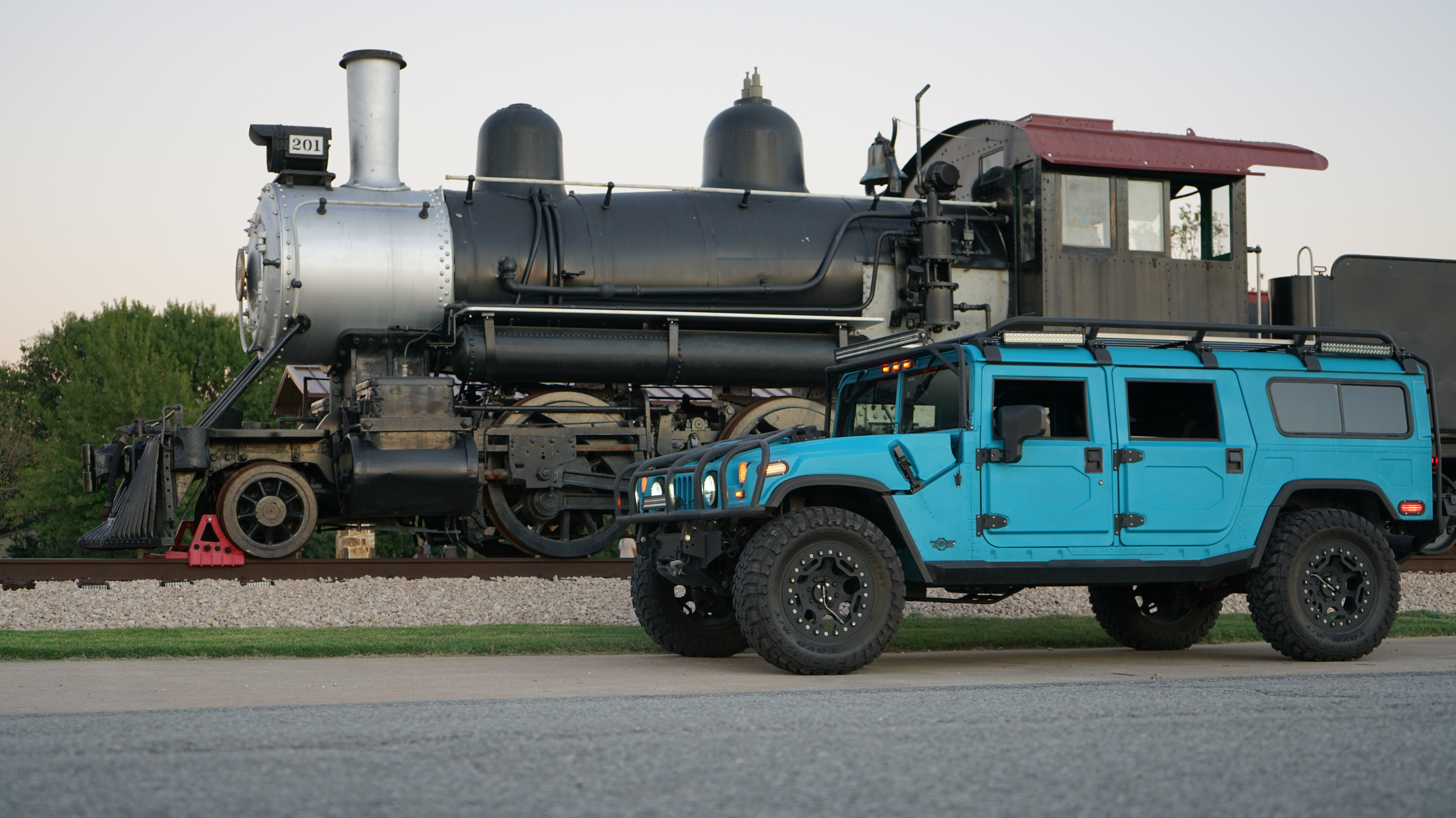 Used 2000 HUMMER H1 4-Door Wagon AWD/4WD image 9