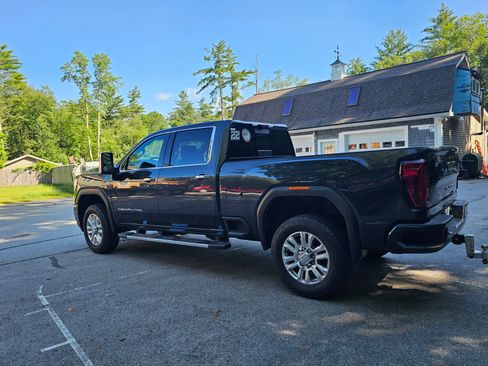Used 2023 GMC Sierra 2500 Denali w/ Denali Ultimate Package image 8