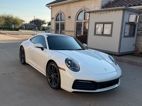 Used 2020 Porsche 911 Carrera image 1