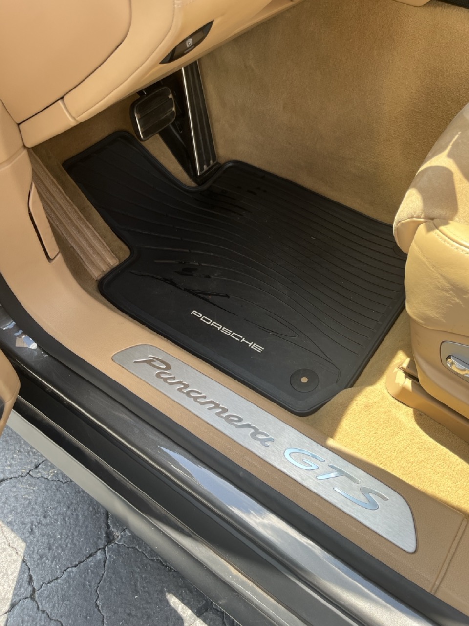 Used 2013 Porsche Panamera GTS AWD/4WD image 18