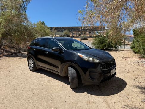 Used 2017 Kia Sportage LX w/ LX Popular Package FWD image 19