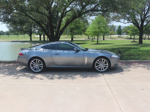 Used 2008 Jaguar XKR R image 8