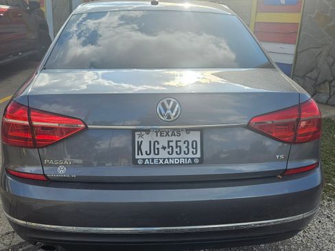 Used 2016 Volkswagen Passat 1.8T R-Line image 4