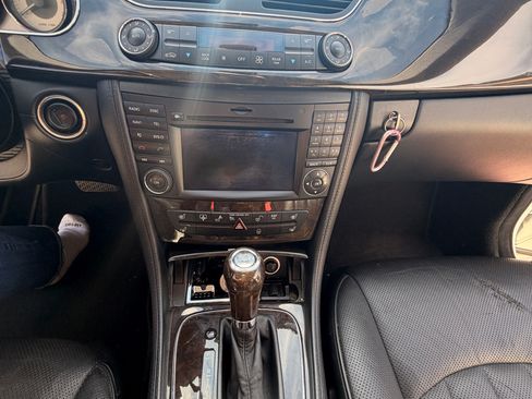 Used 2009 Mercedes-Benz CLS 550 image 12